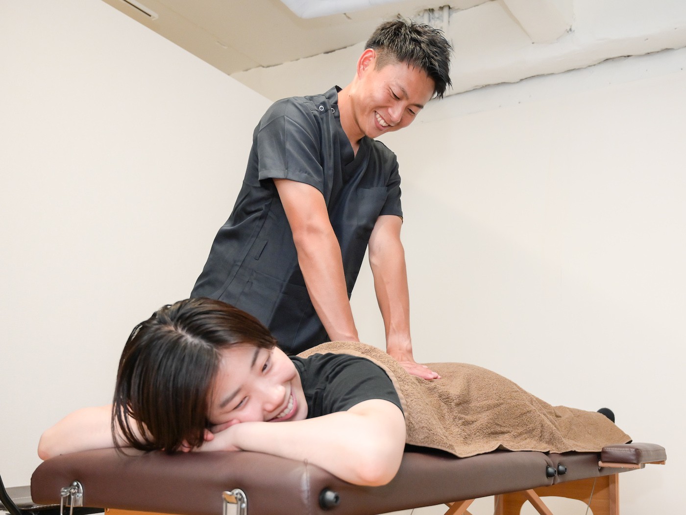 整体院の診療風景