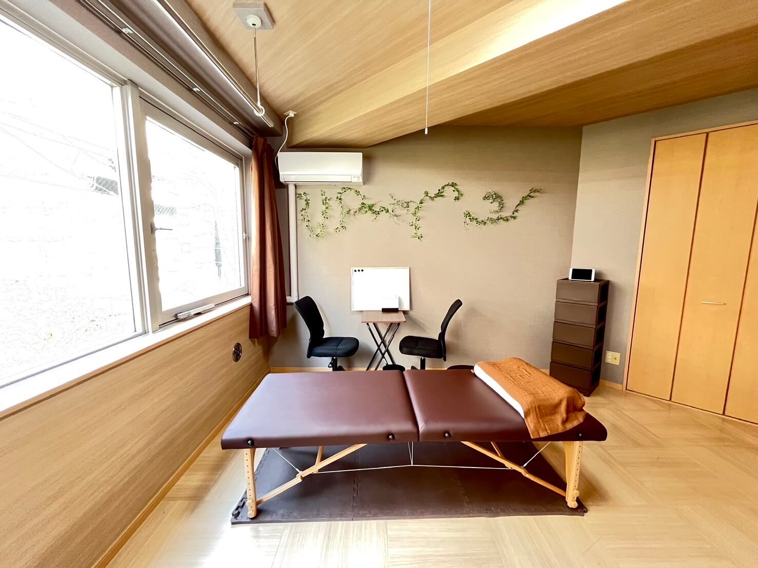 清潔で綺麗な施術室